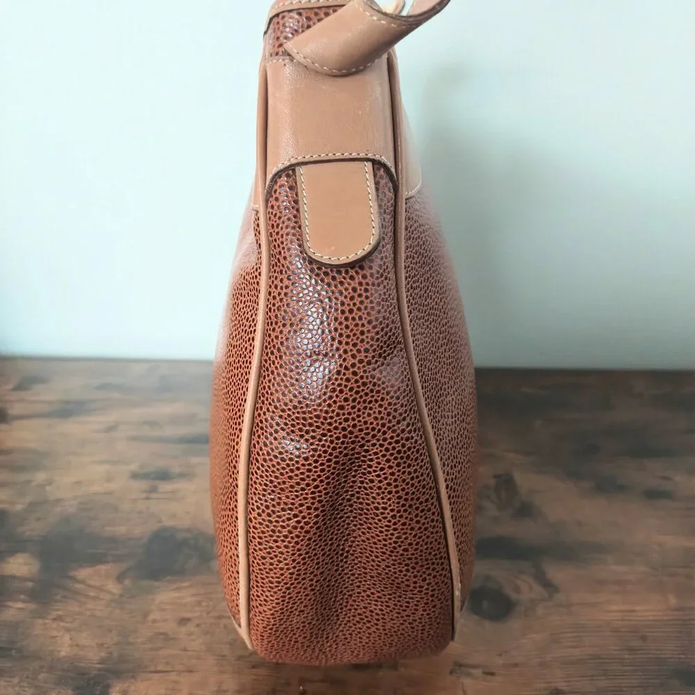 Vintage ISANTI Leather Shoulder Bag - Picture 7 of 16